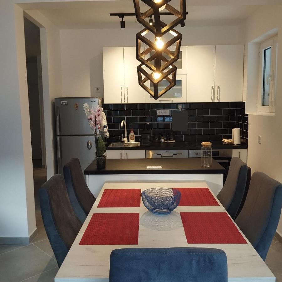 Apartman Lubarda Apartment Kotor Exterior photo